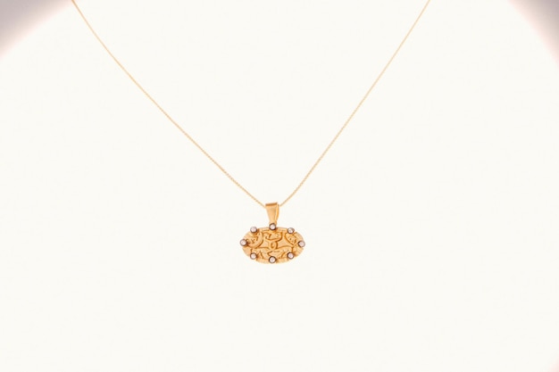 Luxe gouden en diamanten sieraden