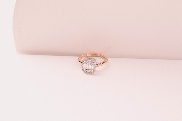 Luxe gouden en diamanten sieraden