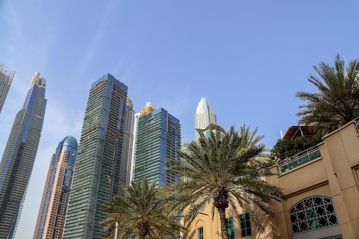 Foto luxe moderne wolkenkrabbers in het centrum van dubai, verenigde arabische emiraten
