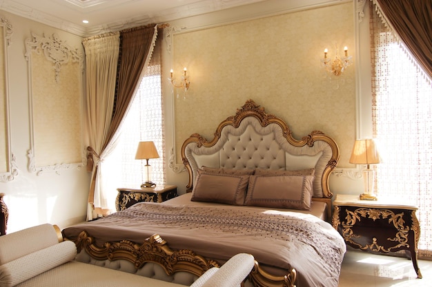 Luxe slaapkamer met luxe meubels Foto