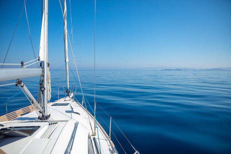 Foto luxe zeiljacht in de zee op een zonnige dag in kroatië
