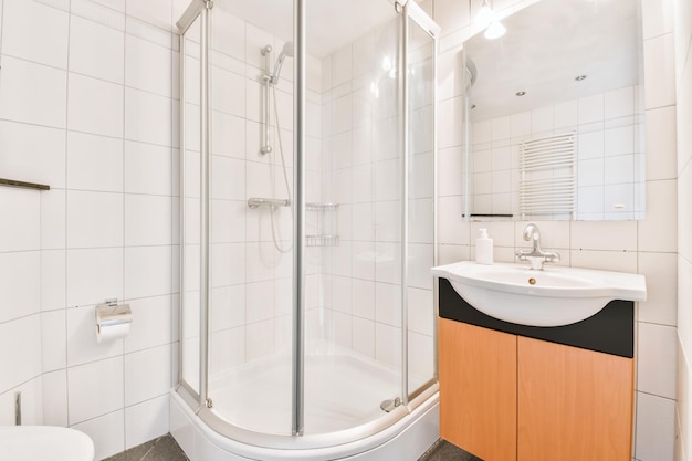 Luxurious shower cubicle with closing doors