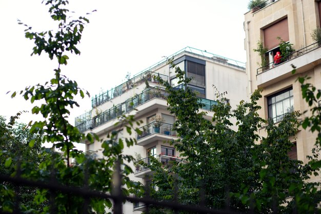 Photo luxury apartment buildings in the city