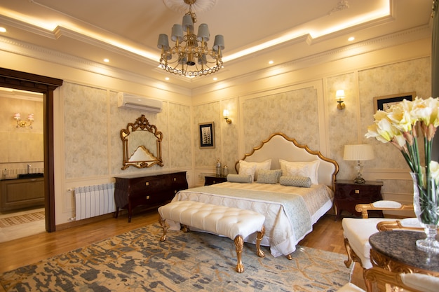 Luxury bedroom with bed 