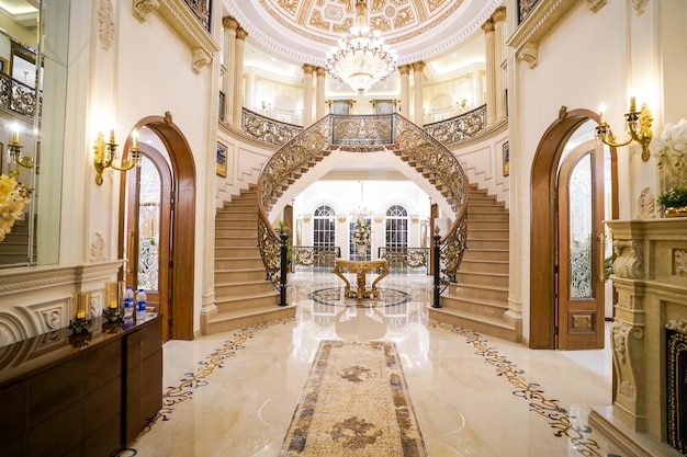 Luxury House Entrance Area with Chandler Premium Photo