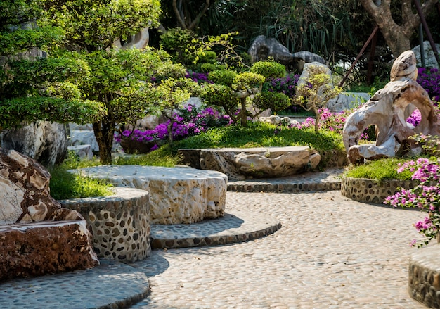 Foto architettura del paesaggio di lusso del giardino tropicale.