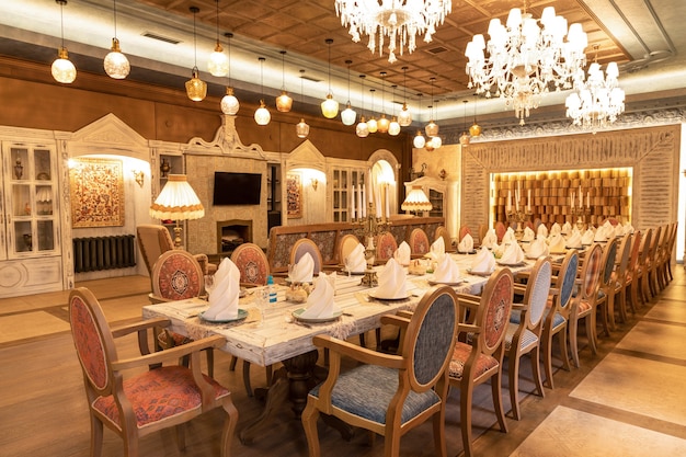 Interno della sala eventi della sala banchetti del ristorante di lusso