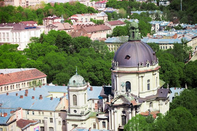 Foto lvov ucraina 3 maggio 2015 paesaggio di leopoli