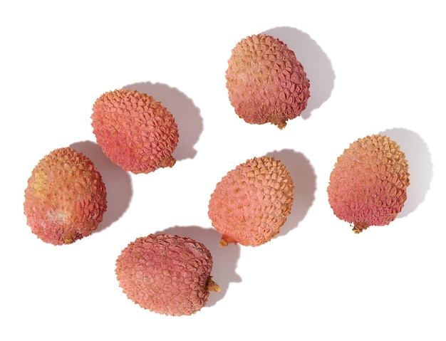 Lychee fruit op een witte geïsoleerde achtergrond