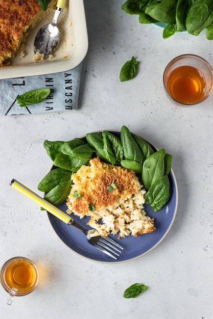 Mac and cheese, American style macaroni pasta with cheesy sauce and crunchy breadcrumbs topping.