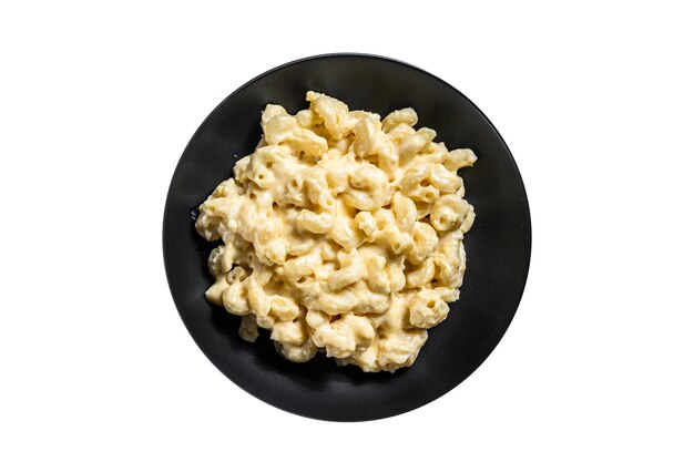 Mac en kaas macaroni pasta in kaasachtige saus geïsoleerd op een witte achtergrond