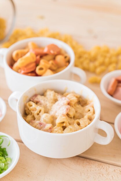 macaroni cheese and ham