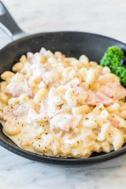 macaroni met ham en kaas