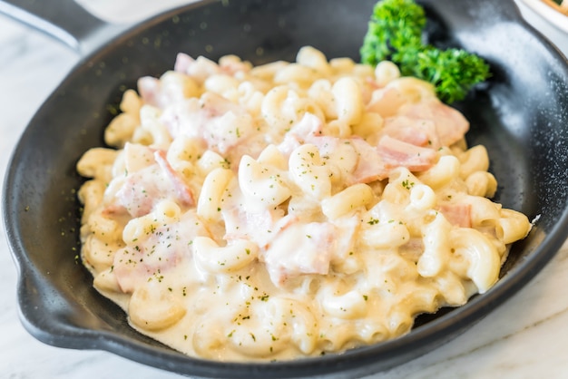 macaroni met ham en kaas