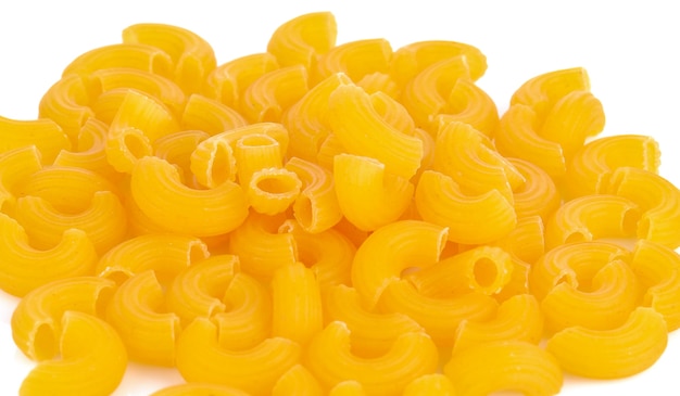 Macaroni op een wit