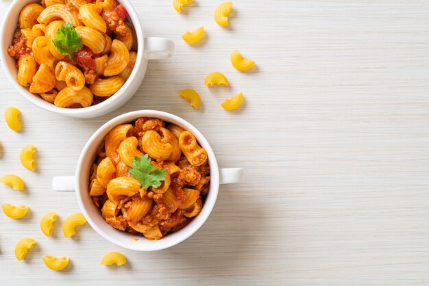 macaroni with tomatoes sauce and mince pork, american chop suey, american goulash