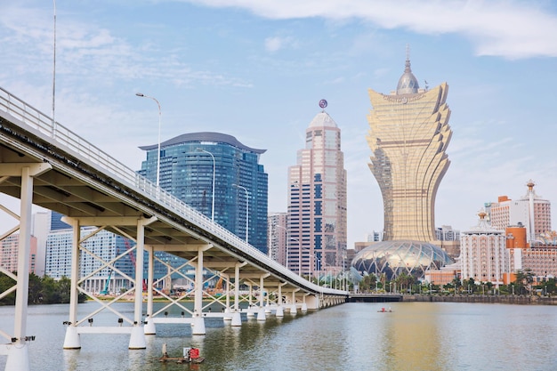 Macau, china - 9 november 2018: uitzicht op het grand lisboa-casino en andere casino's in macau, china,