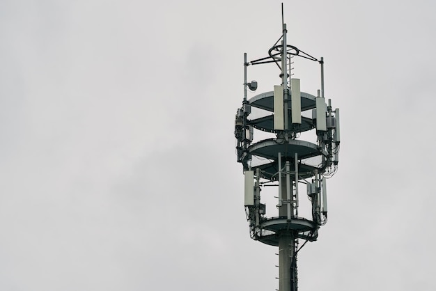 Macro Base Station Telecommunicatietoren van 4G LTE Advanced en 5G cellulair 5G-radionetwerk