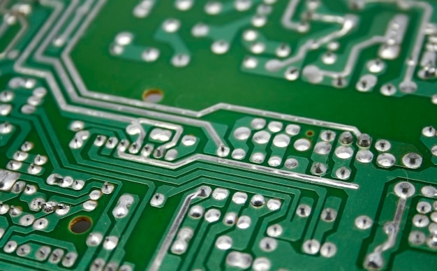 Foto macro di una scheda a circuito stampato verde
