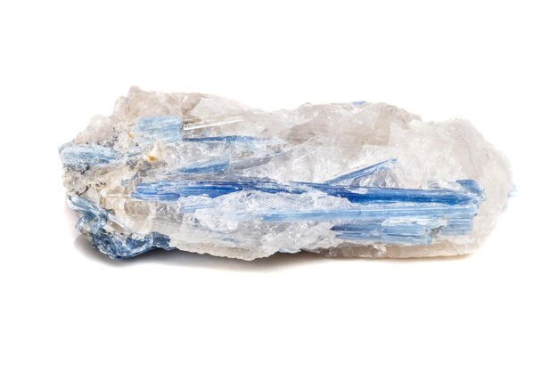 Photo macro mineral stone kyanite a white background