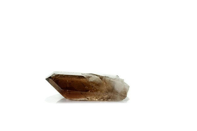 Photo macro mineral stone smoky quartz rauchtopaz on a white background