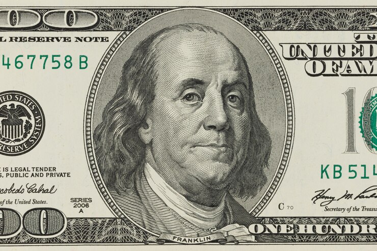 Photo macro shot of a 100 dollar