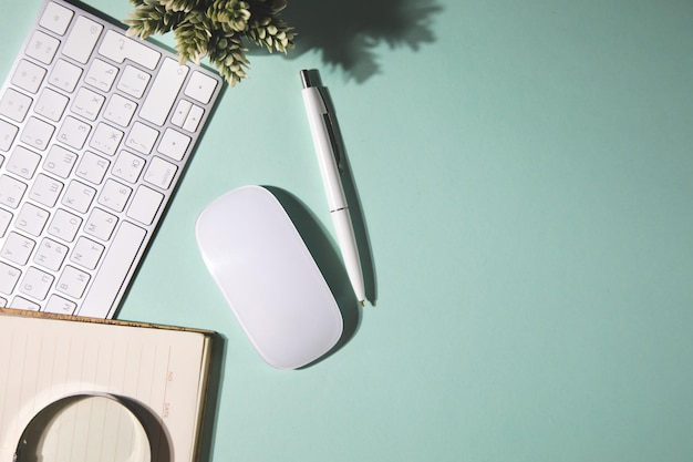 Magnifier with computer on working table