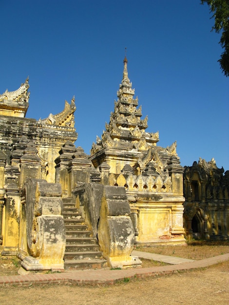 Maha Aung Mye Bon Zan Monastery Ava 닫기 만달레이 미얀마