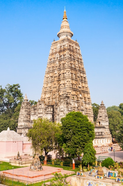 Photo mahabodhi temple, bodhgaya