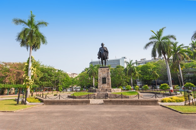 Mahatma Gahdhi statue