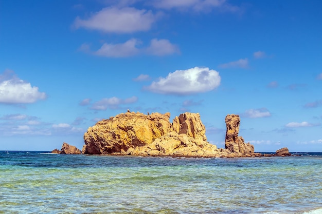 Majestueuze oceaanscène aan de kust in Rimel Bizerte, Tunesië