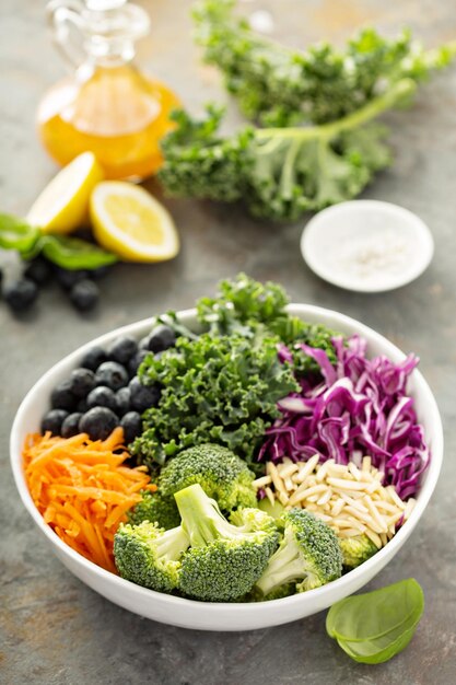 Making detox superfood salad