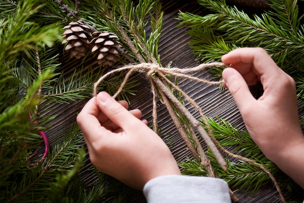 Making Handmade Fir Wreath