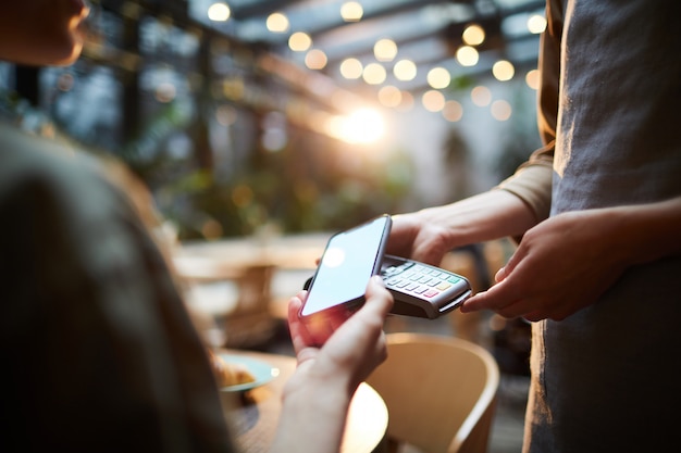 Making online payment in cafe