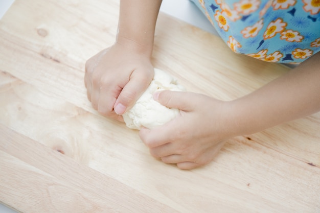 写真 パウダーケーキを作る