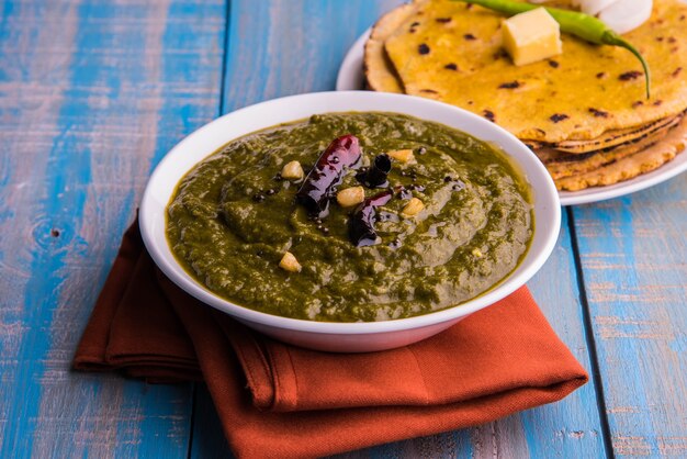 Makki di roti en sarson ka saag