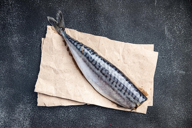 makreel vis zeevruchten vers gezond maaltijd voedsel dieet snack op tafel kopieer ruimte voedsel achtergrond