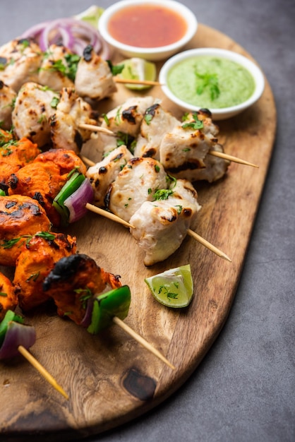 Malai Chicken Tikka or murgh malai is a mouthwatering juicy grilled chicken recipe