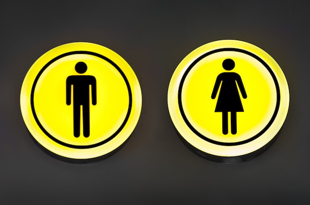 Мужской, женский туалет, уборная знак. мужчина и женщина, концепция равенства.