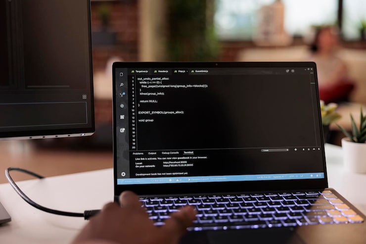 Photo male programmer using coding encryption interface app on laptop screen, working with binary code and cloud server. coder programming security firewall on terminal window. close up.