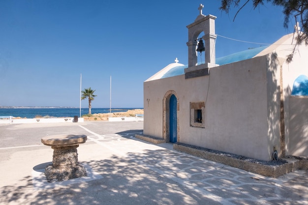 Foto spiaggia di malia creta luglio