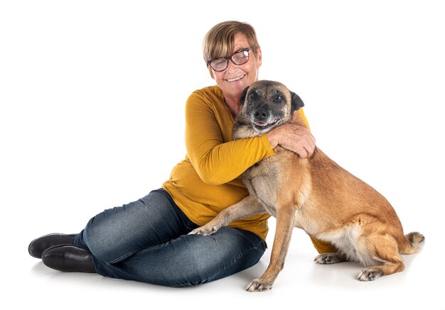 Photo malinois and woman