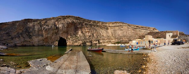 Photo malta,  gozo island, panoramic view of dwejra internal lagoon