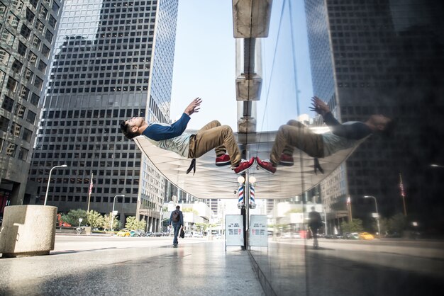 Man doet parkour