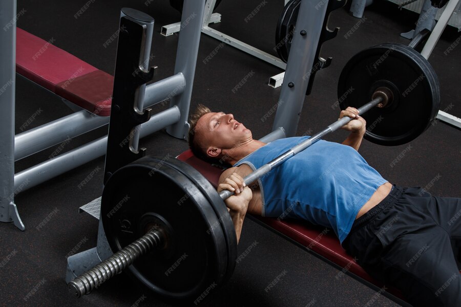 Жим лежа Technogym