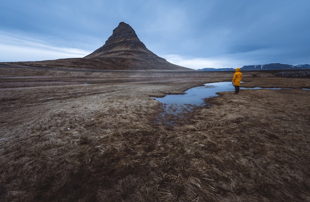 Man exploring icelandic lands