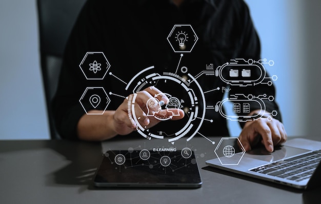 Man gebruikt chatbot in smartphone-intelligentie Ai Chat met AI Kunstmatige intelligentie ontwikkeld door OpenAI genereert robot in online systeem in modern officexA