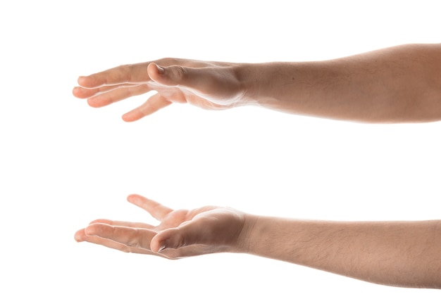 Man hand vasthouden, grijpen of vangen van een object, handgebaar. Geïsoleerd op een witte achtergrond.