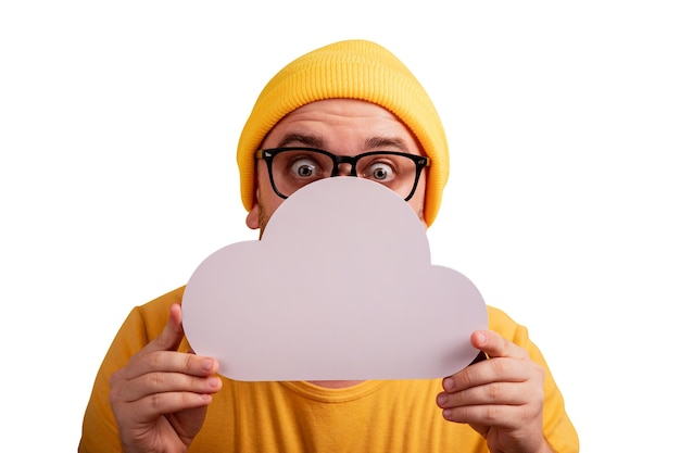 Foto uomo che tiene il cloud storage isolato sullo sfondo bianco