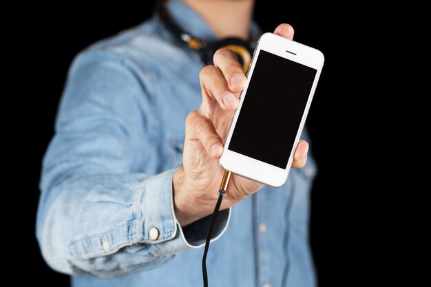 Man holding a smartphone